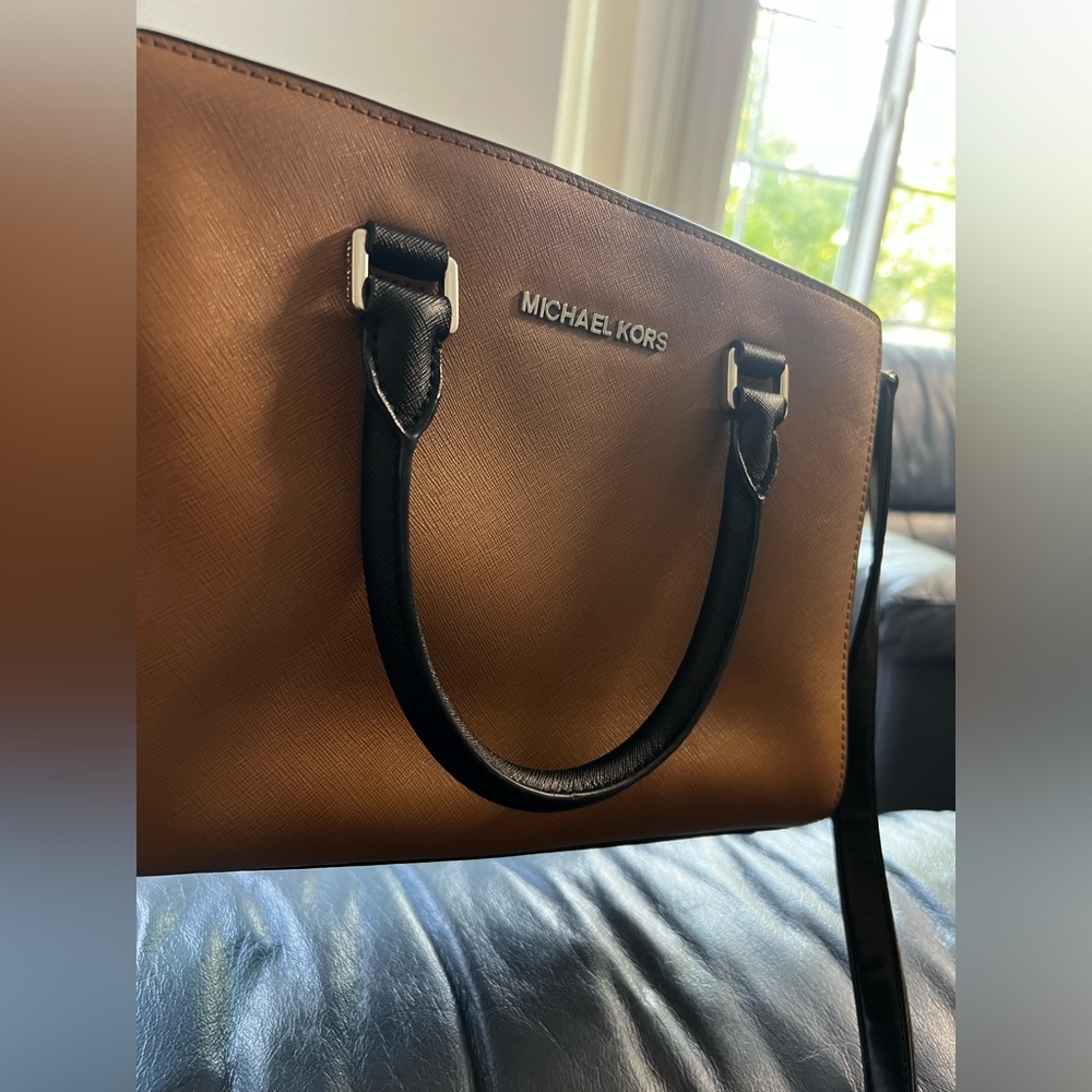 Michael Kors Brown and Black Women's Bag - Picture 2 of 7